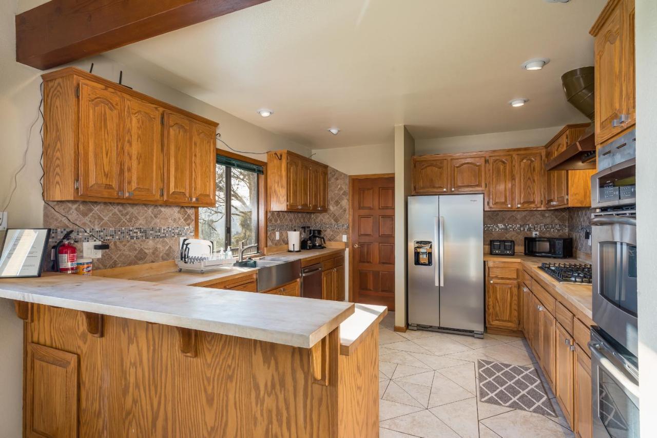 Casa Rio Yosemite -Waterfall Plus 9 Acres Oakhurst Exterior photo